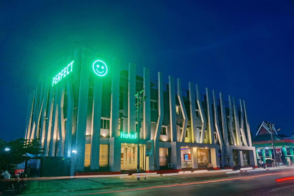 Perfect Hotel Mandalaj Kültér fotó