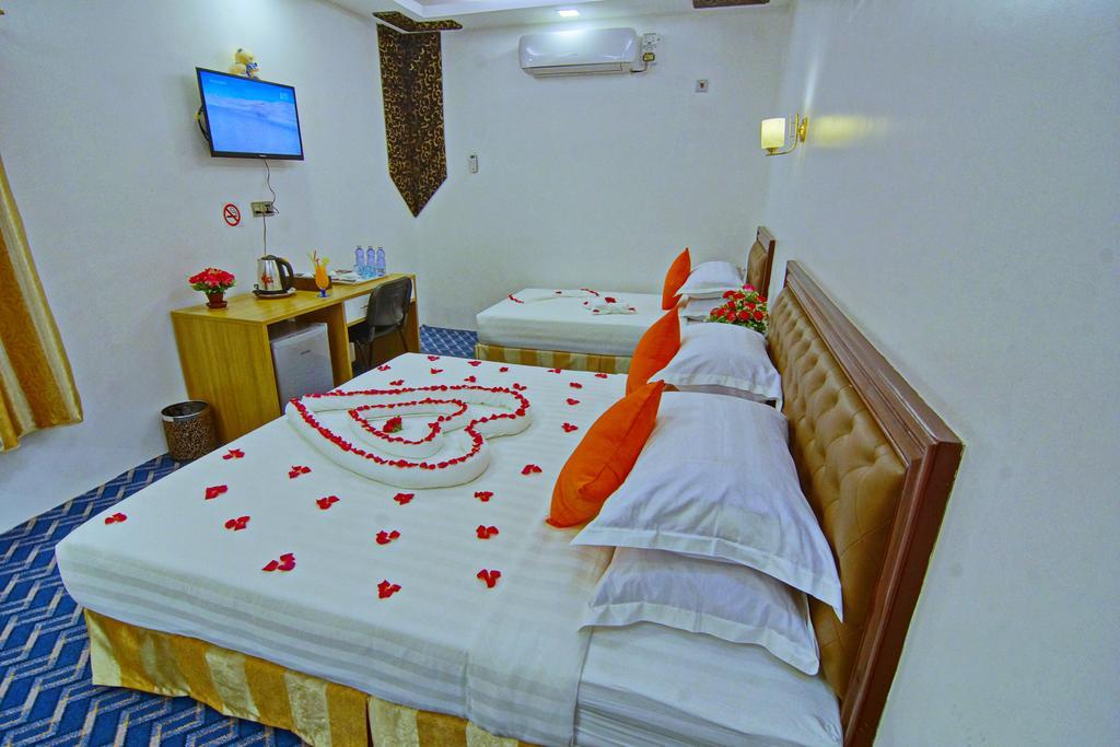 Perfect Hotel Mandalaj Kültér fotó