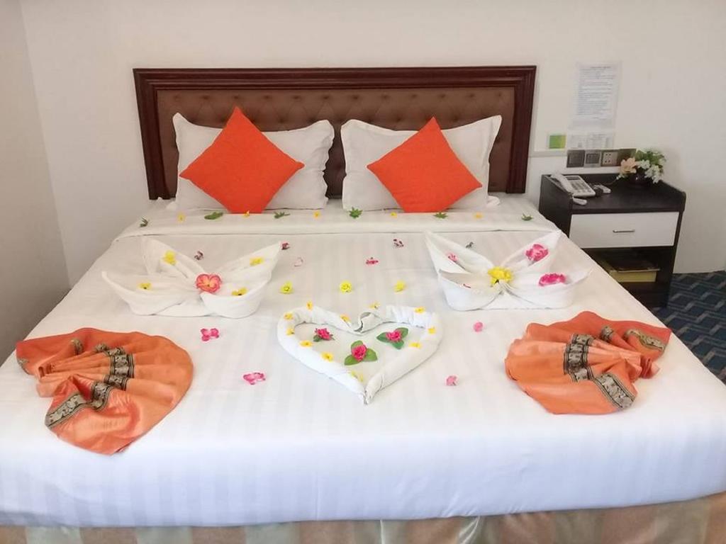 Perfect Hotel Mandalaj Kültér fotó